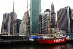 Porto crociere a New York: da quale terminal parti per Caraibi e Bermuda, come arrivarci e dove dormire senza stress