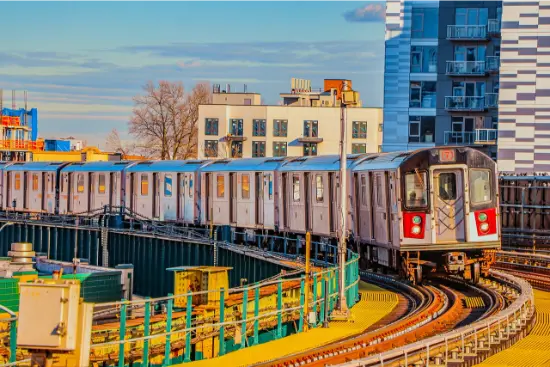 Treno regionale nello Stato di New York